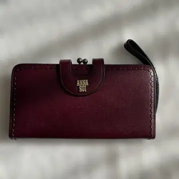 안나수이 지갑