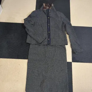 울 혼방 스커트 셋업 크리스찬 오자르 퍼 세레모니