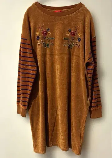 그라니프 벨로아 원피스 브라운 자수 보더