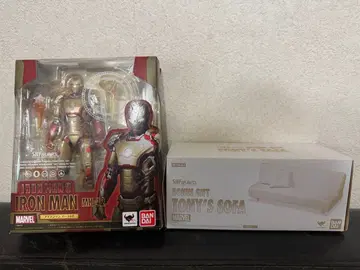 아이언맨 MK-42 피규어 토니 소파