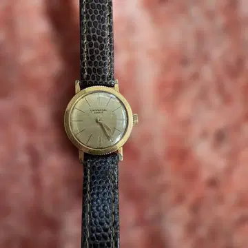 UNIVERSAL GENEVE 수동 와인딩 시계 골드