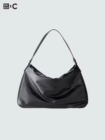 유니클로 C 레더 터치 퍼피 백 블랙