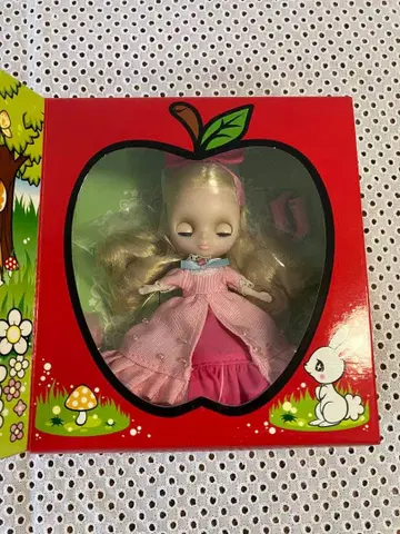 cwc 한정판 새상품, 미개봉 쁘띠 브라이스 레드 애플