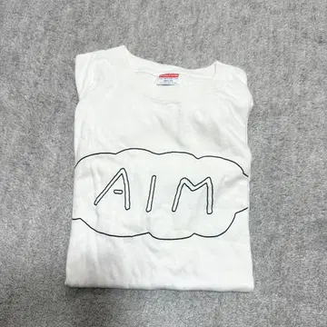 아이묭 AIM 로고 화이트 T셔츠