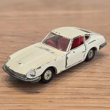 [토미카] No. 6 닛산 페어레이디 Z432 1F 휠 일본제