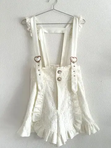 LIZLISA 리즈리사 서스펜더 부착 숏팬츠 White