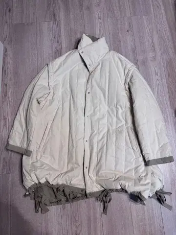 카타나의 리버서블 코트