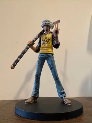 원피스 트라팔가 로 피규어 박스 없음