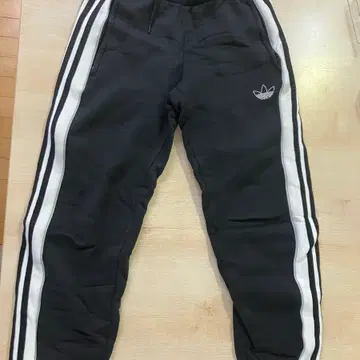 ㄹ 아디다스 블랙 화이트 사이드라인 에어로레디 밴딩 경량 트랙팬츠