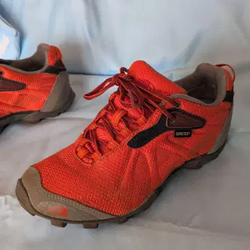 THE NORTH FACE GORE-TEX 트레킹 슈즈 24cm