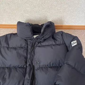 GAP 블랙 다운 자켓