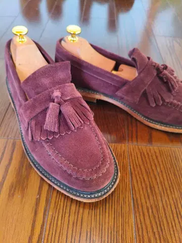 버건디 스웨이드 프린지 로퍼 Loake 태슬