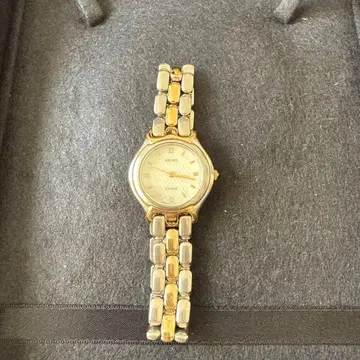 SEIKO EXCINE 골드 실버 손목시계