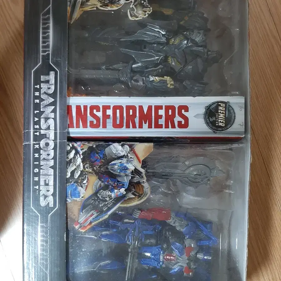 트랜스포머:옵티머스 프라임,메가트론 on Bunjang Global Site.