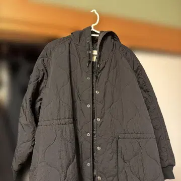 블랙 퀼팅 자켓 후드 부착 beams boy