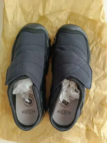 KEEN 우먼 하이파우저 랩 슬립온