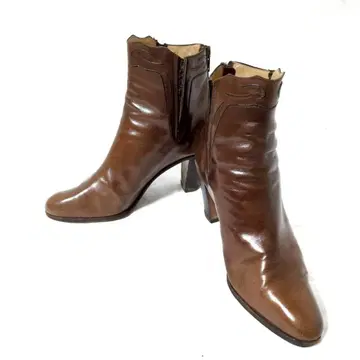 ROMEERU 로미엘 36.5 가죽 핏 부티