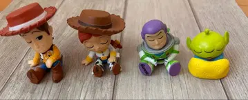 토이스토리 가챠가챠 어깨 쿵