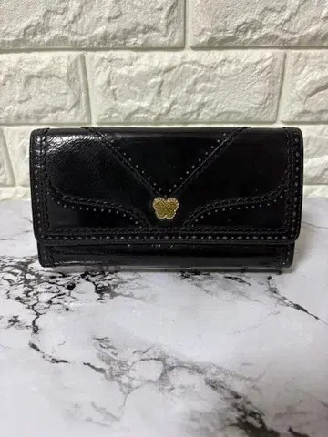 ANNA SUI 안나수이 장지갑 가마구치 페이턴트 파피용 블랙