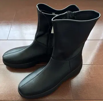 새상품 UNIQLO 유니클로C 스트레치 숏부츠 25.5cm