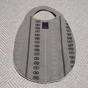 미나 페르호넨 자수 에그 백 그레이