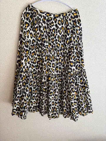 마크제이콥스 레오파드 스커트