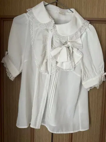 Secret Honey 프릴 리본 포함 셔츠