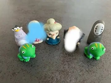 스튜디오 지브리 미니 피규어