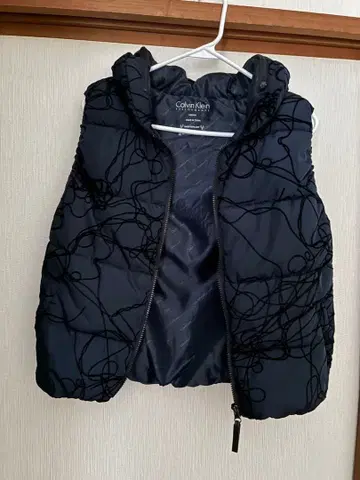 [미국 구매 미사용품] Calvin Klein 베스트 후드 수납 가능