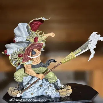 피규아트 ZERO 에드워드 뉴게이트 -흰 수염 해적단 선장- [ 원 -