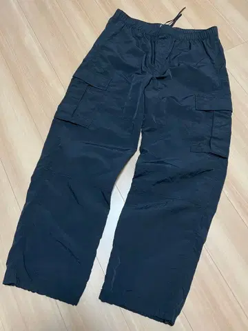 GAP 나일론 배기 카고 팬츠