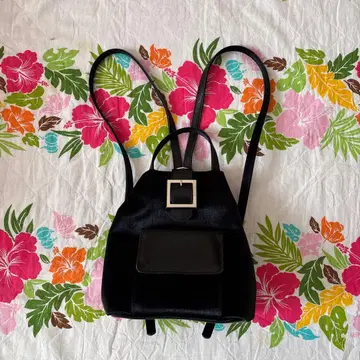 LAUTREAMONT 블랙 백팩 프론트 포켓 부착