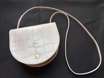 일비종떼 IL BISONTE 크로스 바디백 온라인 한정 컬러