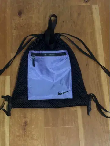 나이키 메쉬 냅색 블랙/퍼플