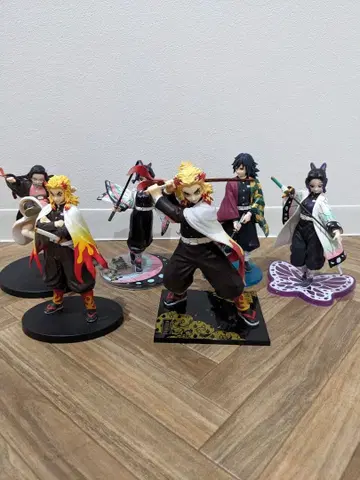 개봉 렌고쿠 쿄쥬로 토미오카 기유 카마도 네즈코 코쵸우 시노부 6체 세트