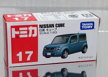 단종 토미카 No.17 닛산 큐브