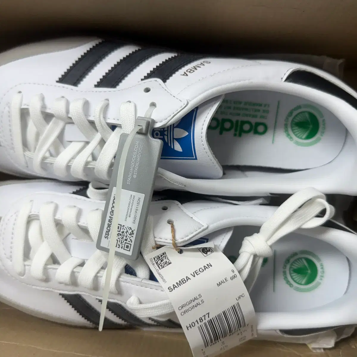 Adidas Samba Vegan White H01877 Size 275 on Bunjang Global Site.