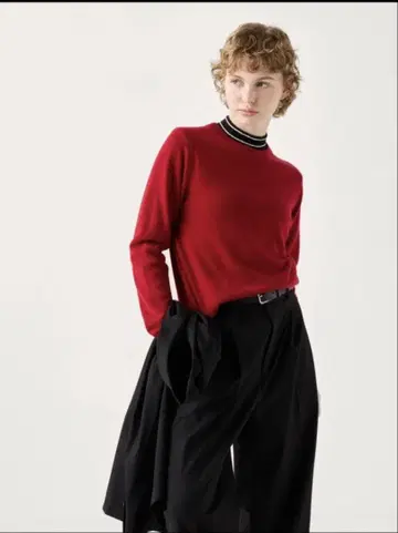 유니클로 캐시미어 100% 크루넥 긴팔 니트 스웨터 빨간색 S