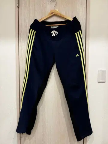 DISCOVERED 네이비 조거 팬츠