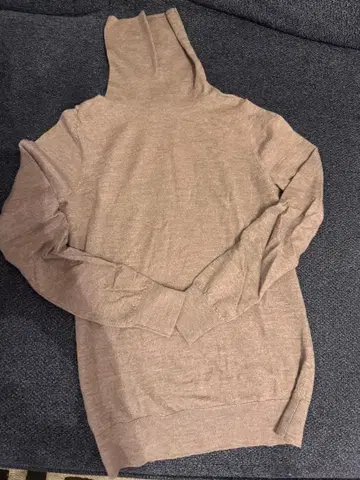 Theory 터틀넥 스웨터