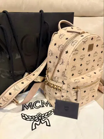 MCM 로고 프린트 베이지 백팩