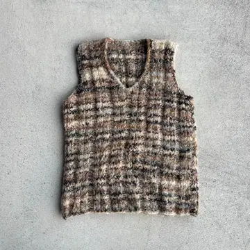 한 점뿐인 빈티지 핸드메이드 털실 v넥 울 니트 베스트 베이지