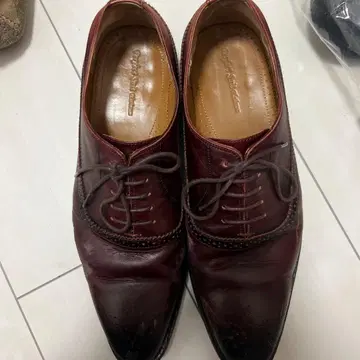퍼펙트 서브스텐셜 와인색 가죽 신발