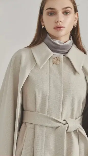 dazzlin 케이프 플레어 자켓 코트