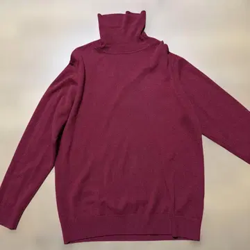 유니클로 캐시미어 100% 터틀넥 니트 XL