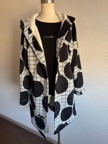 그라니프 블랙 고양이 패턴 코트 프리 사이즈