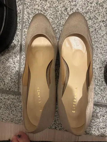 ESPERANZA 펌프스