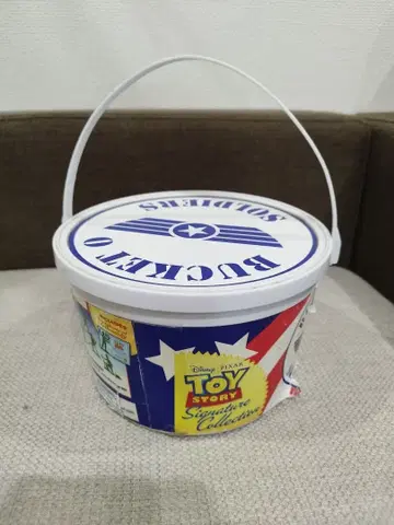 토이스토리 컬렉션 버킷 오브 솔저스