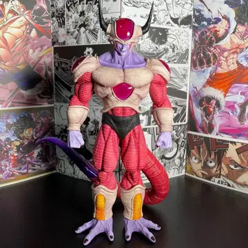 드래곤볼 프리저 피규어 나메크성