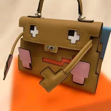 켈리 인형 빅토르 룩 백 카멜